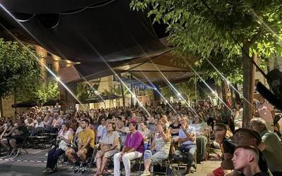Lakuntzako Pertzak berari buruzko dokumentala mustu du