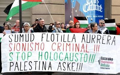 Ontzidiaren kontrako erasoak salatu dituzte Gasteizen