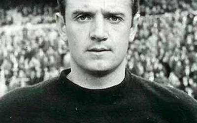 Jose Arakistain futboleko atezain ohi azkoitiarra omenduko dute etzi Elgoibarren