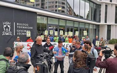 Lorezainek konponbidean esku hartzeko eskatu diote Gasteizko Udalari