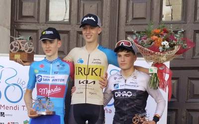 Aratz Unanue bigarren Oñatin; Beñat Sainz laugarren Liernin