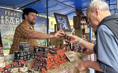 Sanmartinetako azokarekin gozatu dute bergararrek