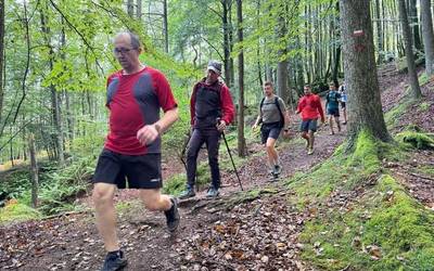 Guztira, 1.200 lagun inguruk hartu dute parte mendi martxan