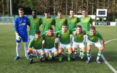 Sei gol eginez eta lider hasi du denboraldia Beti Gazteko futbol talde nagusiak