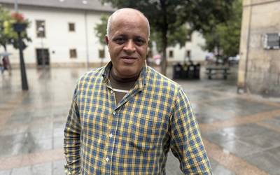Saleh Salek: "Arrazistak arrazistak dira ez dutelako aurrean duten pertsona ezagutzen"