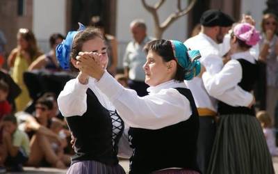 Euskal Herriko dantzarien eguna urriaren 4an ospatuko da Laudion