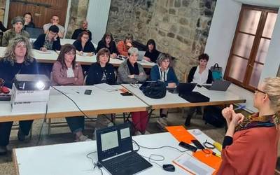 Merkataritzaren gaitasun digitalak hobetzeko ikastaroa