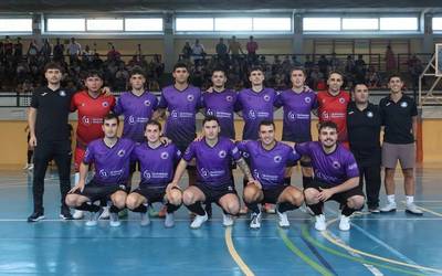 Mondrate Errege Kopatik kanpo, markagailuan 2-0 aurreratu arren