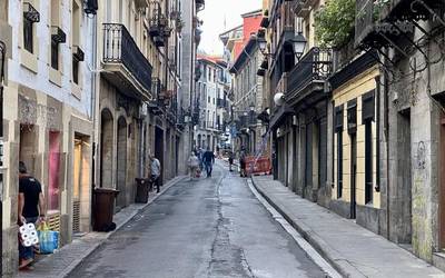 Bidekurutzeta kalea itxiko dute bihar goizean