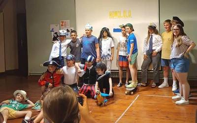 Bertso Eskolan hasteko deialdia