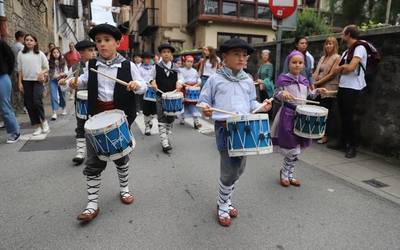 17:30era aurreratu da haurren danborrada