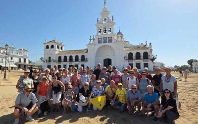 Eguraldi ederraz gozatzen ari dira Orioko erretiratuak Huelvatik