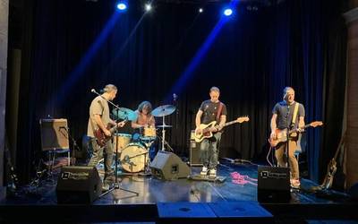 Intentsitate handiko kontzertua eman du Kaskezurrek Sanagustinen