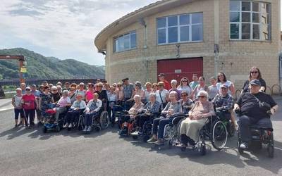 Adinekoei zuzendutako memoria lantzeko tailerrerako izen ematea gaur zabalduko dute