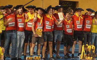 Arraun batuta egiten duen herria