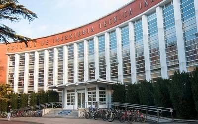 Mobility Lab Campusa inauguratu dute Gasteizko Ingeniaritza Eskolan