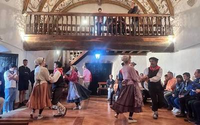 Goikirin Kofradia egunak ospatu dituzte asteburuan giro atseginean