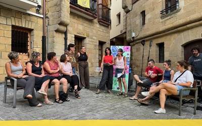 Herriari begirada berri bat emateko unea iritsi da