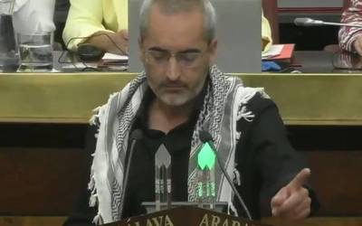 Aiaraldeko industria sektorean utzikeriaz jokatzea leporatu dio Elkarrekin Podemosek Ramiro Gonzalezi