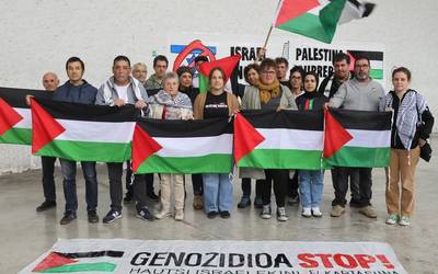 Albistegia: 2025-09-24