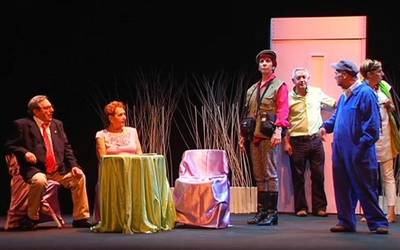 'Cabarett' antzezlana eskainiko du Oroimenak Antzerki taldeak, Espaloian