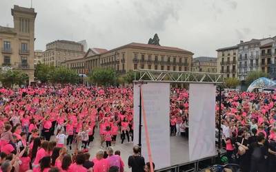 Saray Elkarteak itxaropen arrosaz jantziko du Iruñea urriaren 26an