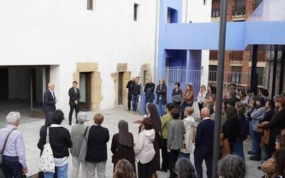 Hasi da Komentuaren bigarren bizitza