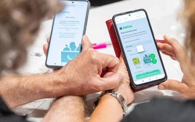 Erosketa jasangarriagoa egiten laguntzen duen Eroskiko tiketak irakurtzen dituen aplikazioa sortu dute: Jakizu