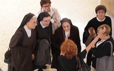 Ahitu dira Komentua ezagutzeko bisita gidatuetarako lekuak