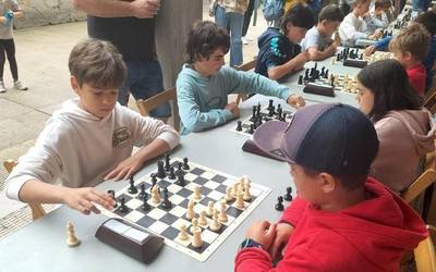 Xakearen bueltan "belaunaldi berri bat" sortu nahi dute Bergaran