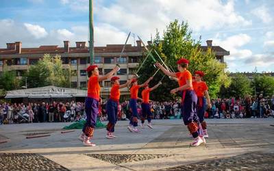 Jaietako argazki bereziak saritzeko lehiaketa