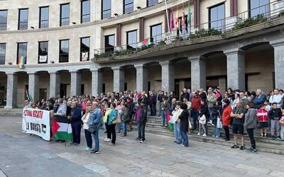 Hilabeteko azken ostegun guztietan mobilizatuko dira Laudion Palestinaren alde