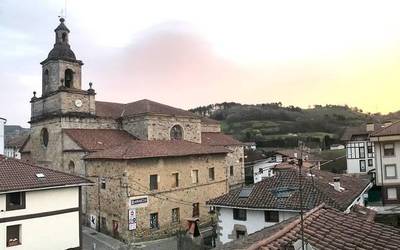 Sortzaileak Plazara Larrabetzun