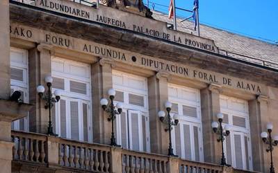 "Adingabeen duintasuna" urratzen duen praktika oro gaitzetsi du aldundiak