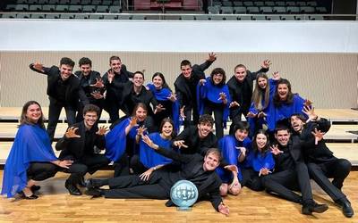 Gaztetasuna eskarmentu bilakatuta Lirika Gaztean