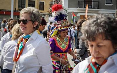 Aniztasuna eta komunitatea, Munduko Arrozen bihotzean