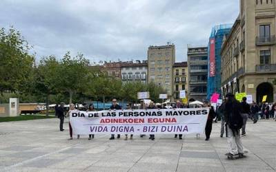 Ana Sarobe: "Pentsiodunek dagozkigun eskubideak aldarrikatu eta ditugun beharrak ikusarazi nahi ditugu"