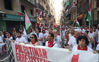 Iruñean egingo den Palestinaren aldeko manifestazio nazionalean parte hartzeko autobusa antolatu dute Laudion