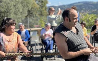 Kirol Eguna ospatu dute Barrikako Gaude eguneko zentroan