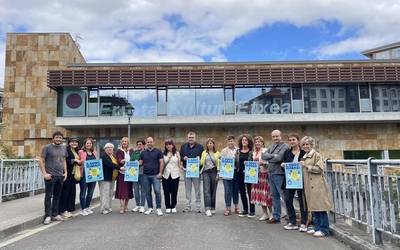 2.500 euroko saria irabazteko aukera izango dute urriaren 12ra bitartean Durangaldeko dendetan erosten duten herritarrek