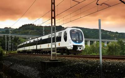 Tren zerbitzu berezia jarriko dute igandean ospatuko duten Kilometroak festarako