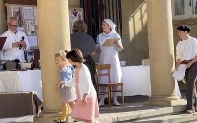 Albistegia: 2025-10-01