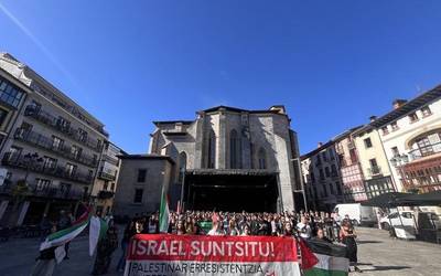 Ikasleek greba egin dute gaurkoan, 'Israeli boikot!' lelopean