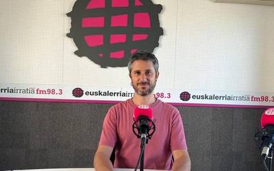 Beñat Iturrioz: “Enarak taldeari buruzko dokumentala da, baina maila sakonago batean aita-seme erlazio bat dago”