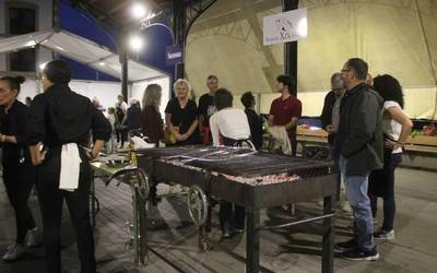 Parrilla Festaren hasierak emandakoa, bideoan