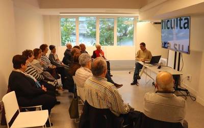 Ana Maiztegi (jendartEKIN): "Izaera desberdina duten jarduerak tartekatzen ahalegintzen gara"