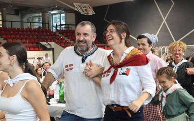 Bazkaldu eta dantzara