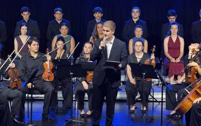 A Tempo Korua abesbatzak emanaldia eskaini du Txomin Maidaganen gidaritzapean