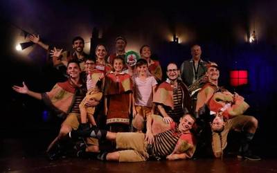 "Arazoak alde batera utzi eta gozatzeko ikuskizuna da gurea"