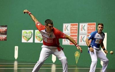 Ezkurdiak eta Larrazabalek osatuko dute ostiralean Gurea frontoiko pilota jaialdia